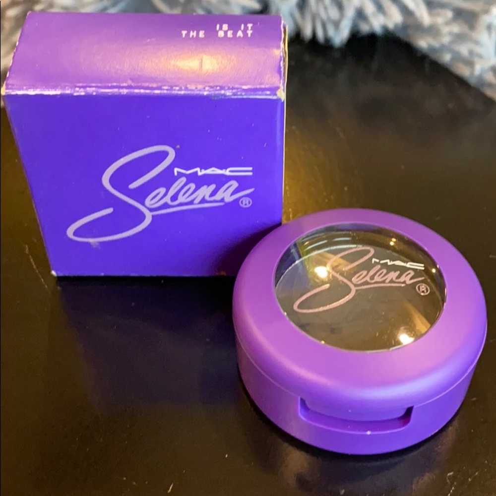 MAC Selena eyeshadow in shade- Is It The Beat